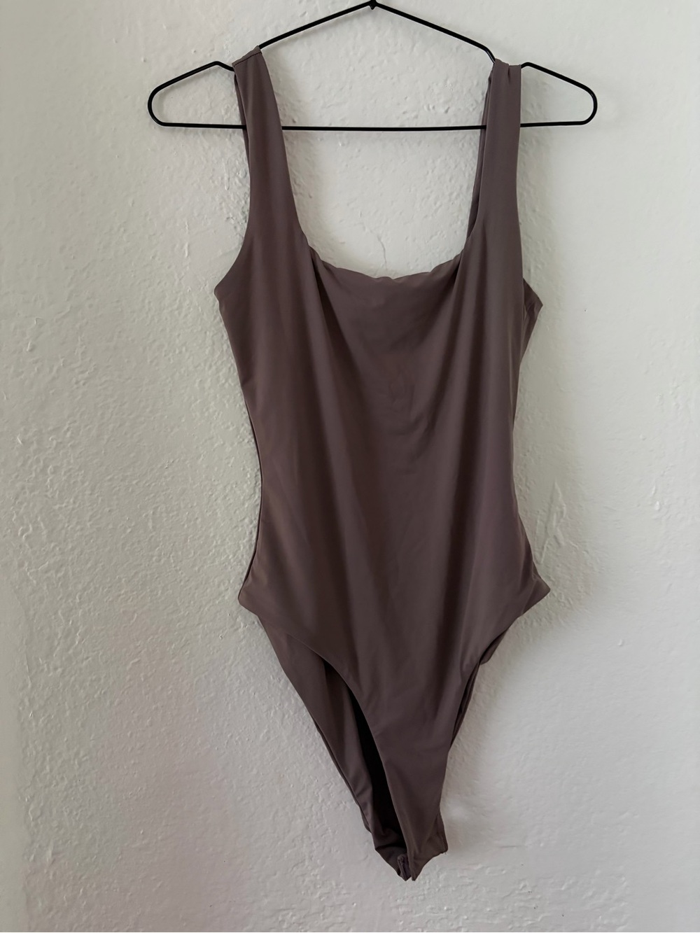 Bodysuit color tuape purple